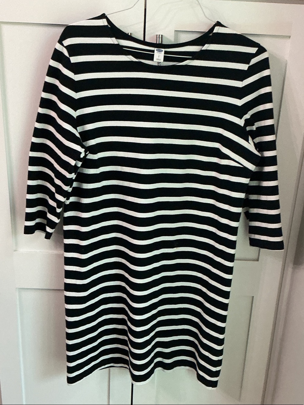Old Navy Black and White Striped Long Sleeve Shift Dress